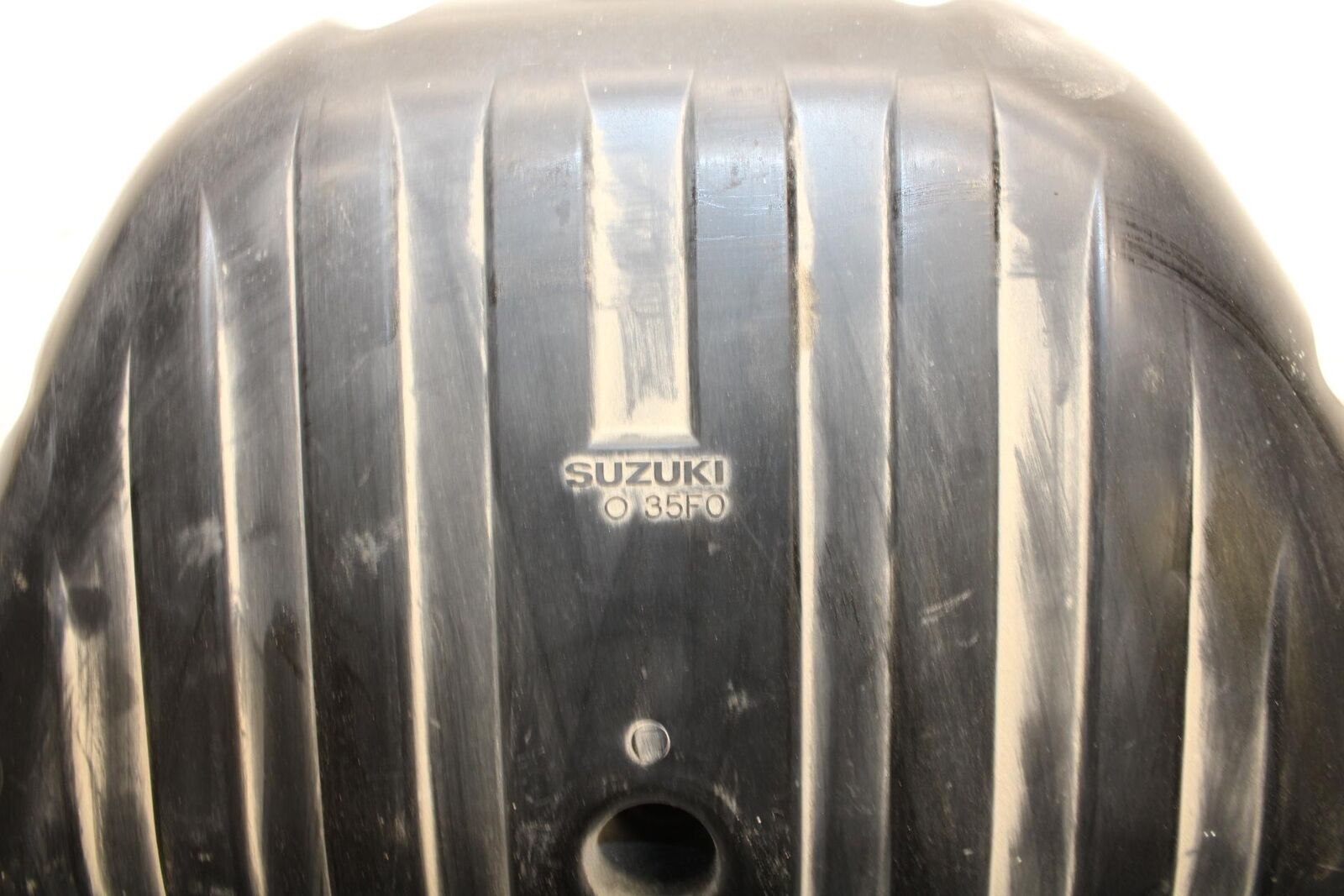 2001 Suzuki GSXR600 AIRBOX AIR INTAKE FILTER BOX 13700-39F00 BB59