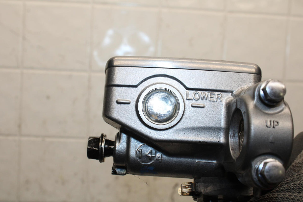 2008 Honda Interceptor 800 VFR800A ABS FRONT MASTER CYLINDER w/ LEVER BB566