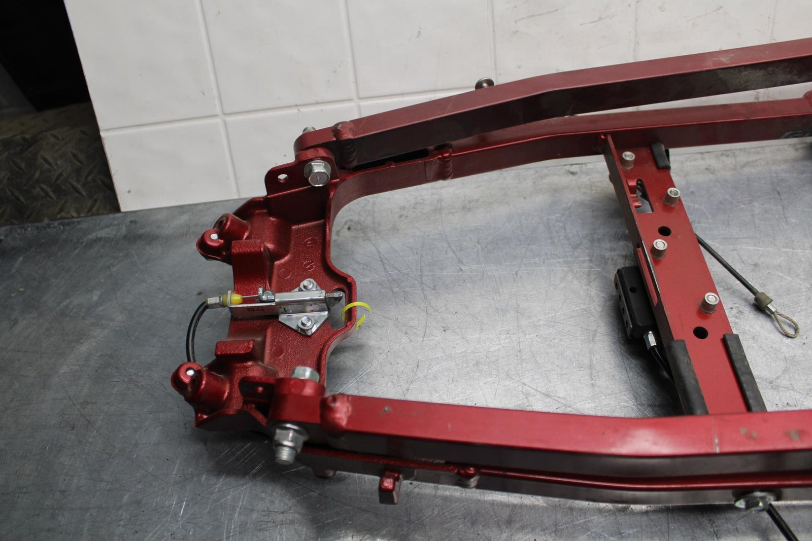 08-09 KAWASAKI NINJA ZX14R REAR SUBFRAME BACK SUB FRAME BB73