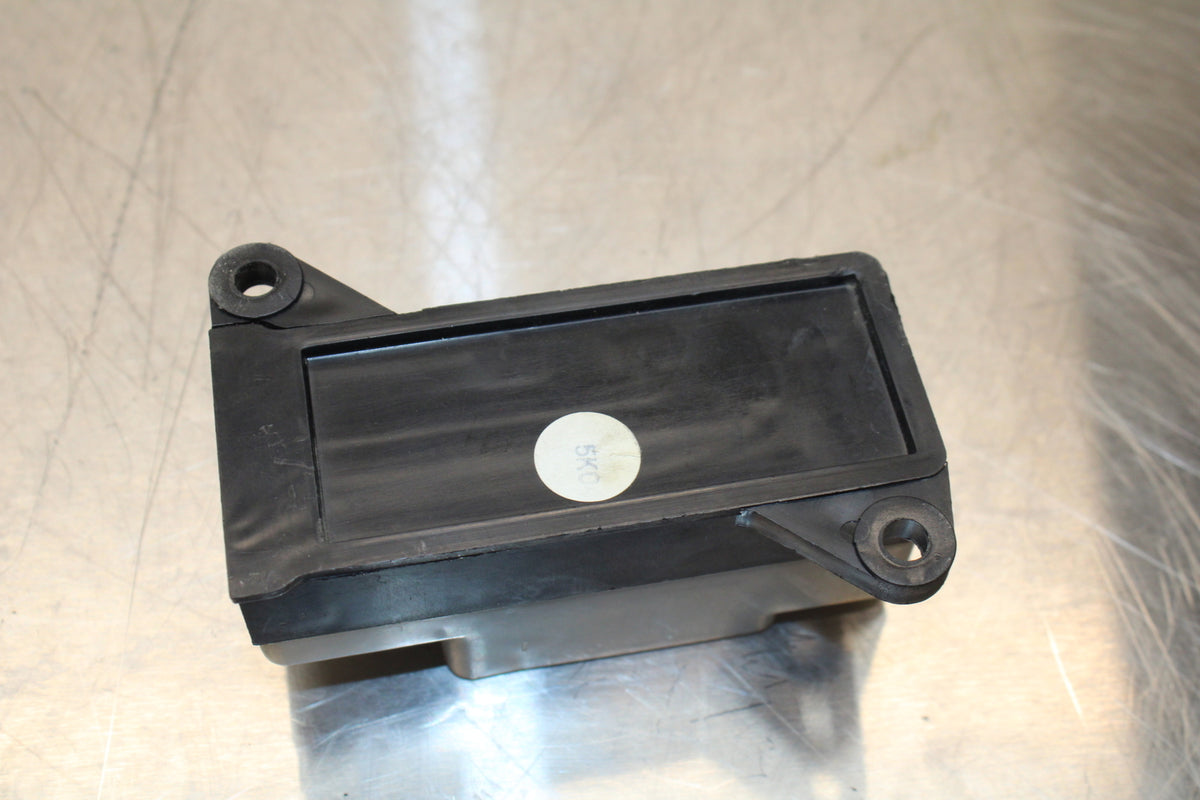 86 SUZUKI GS750ES RELAY ASSEMBLY FUSE BOX BB140