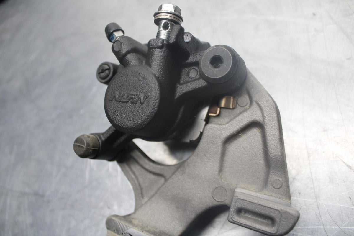 15-21 SUZUKI GSXR600 REAR BACK BRAKE CALIPER W MOUNT BRACKET BB460