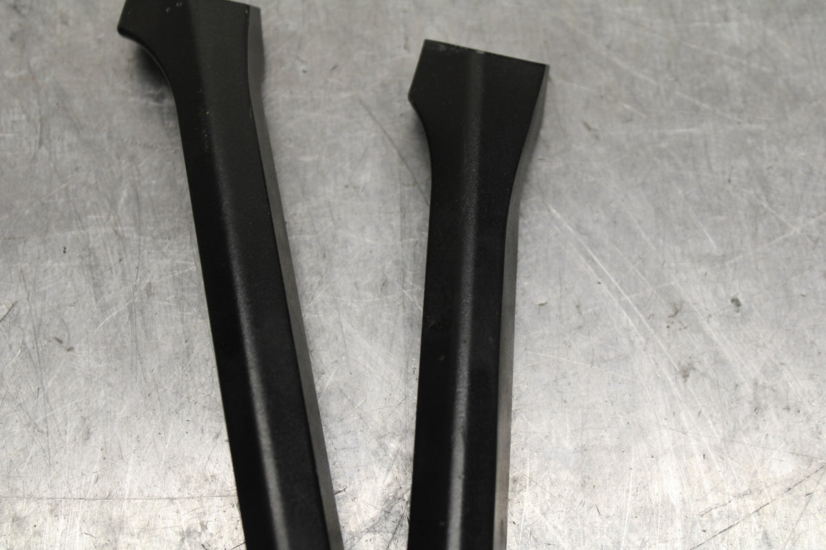 11-17 SUZUKI GSXR600 RIGHT REAR BACK PASSENGER PEG BB132