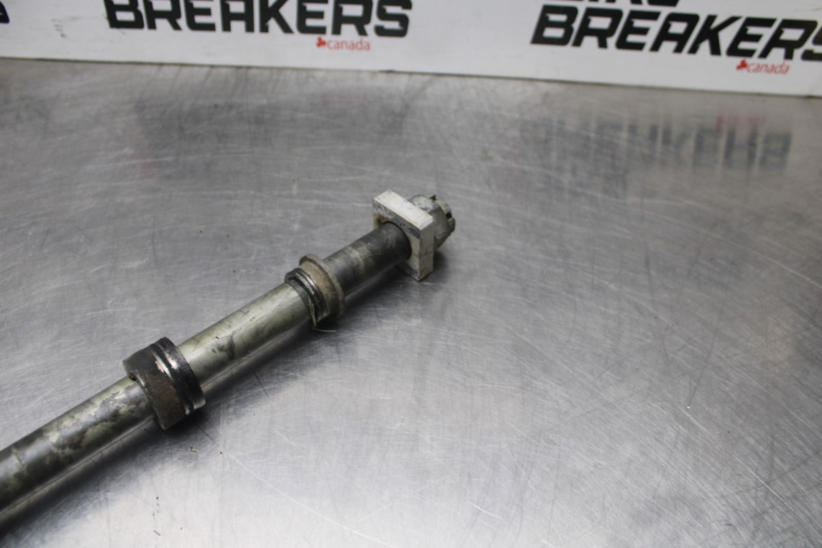 07-08 KAWASAKI NINJA ZX6R REAR AXLE BACK WHEEL RIM PIVOT BOLT AXEL BB855