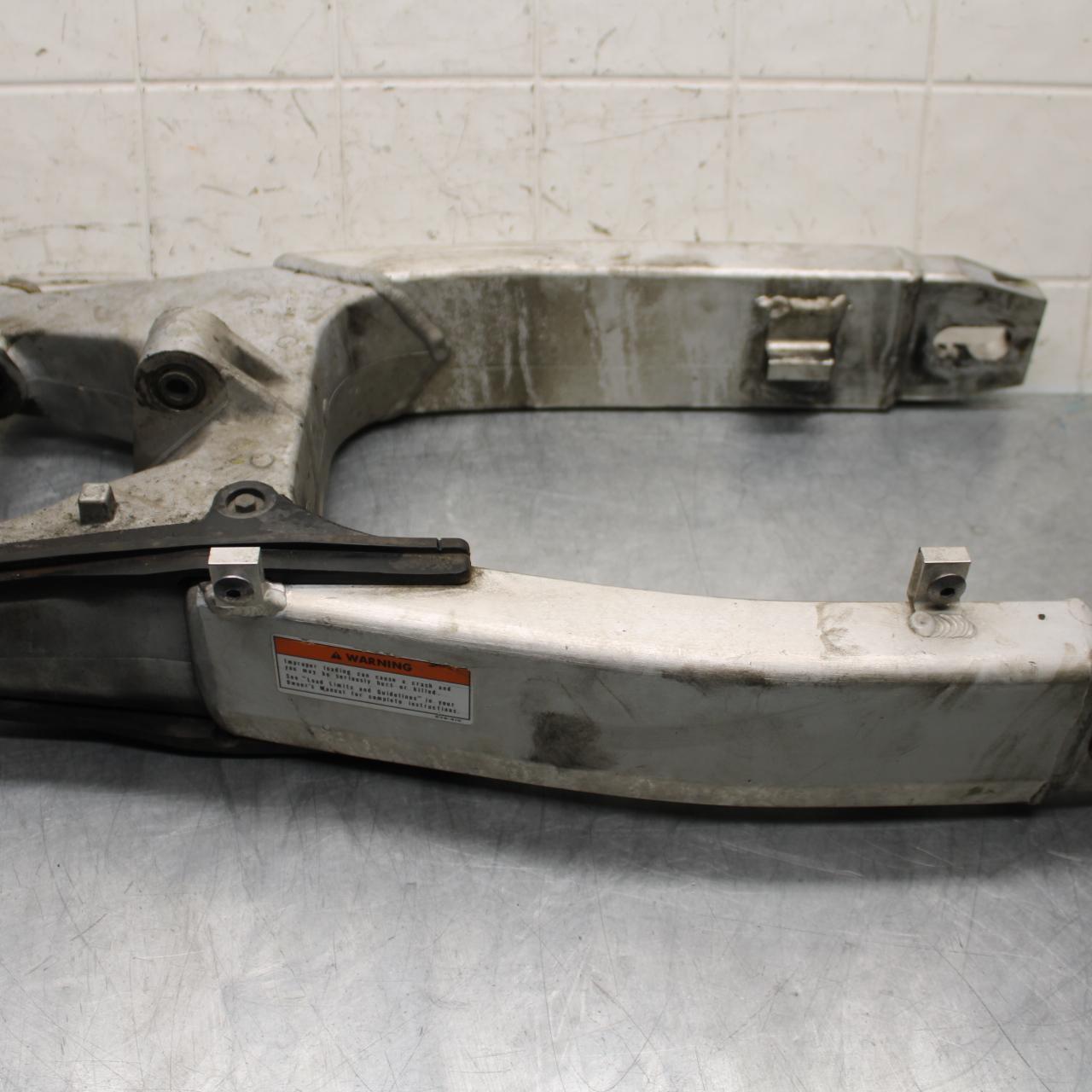 2000 Honda CBR600F4 REAR SWINGARM BACK SUSPENSION SWING ARM 52200-MBW-000 BB552