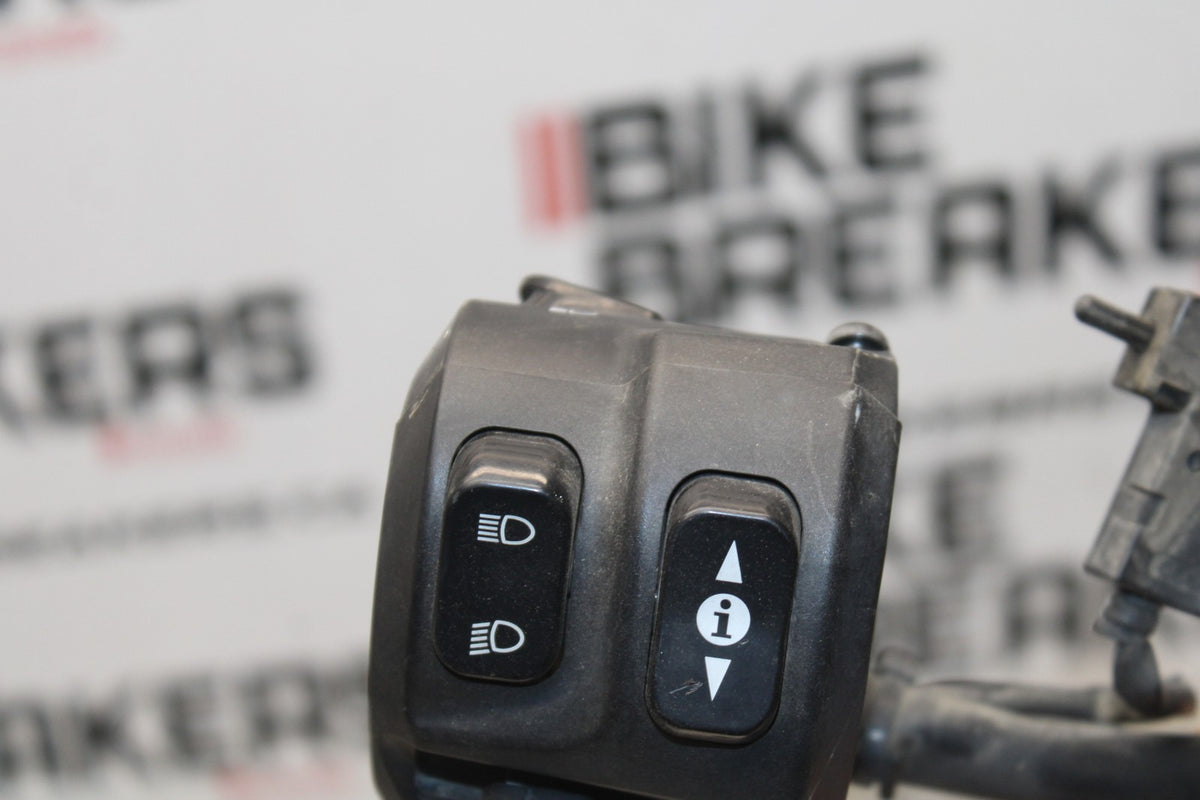 15 TRIUMPH TIGER 800 LEFT CLIP ON HANDLE HORN SIGNALS SWITCH SWITCHES BB873