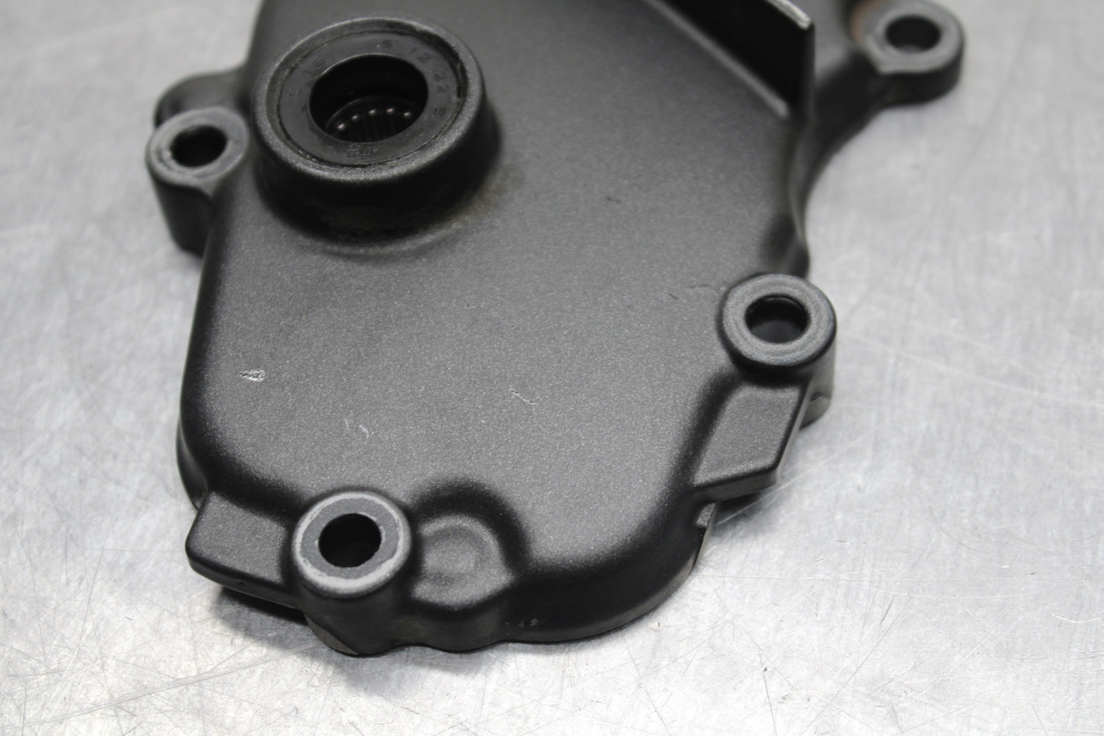 03-05 YAMAHA YZF R6  ENGINE MOTOR TIMING CHAIN COVER BB132