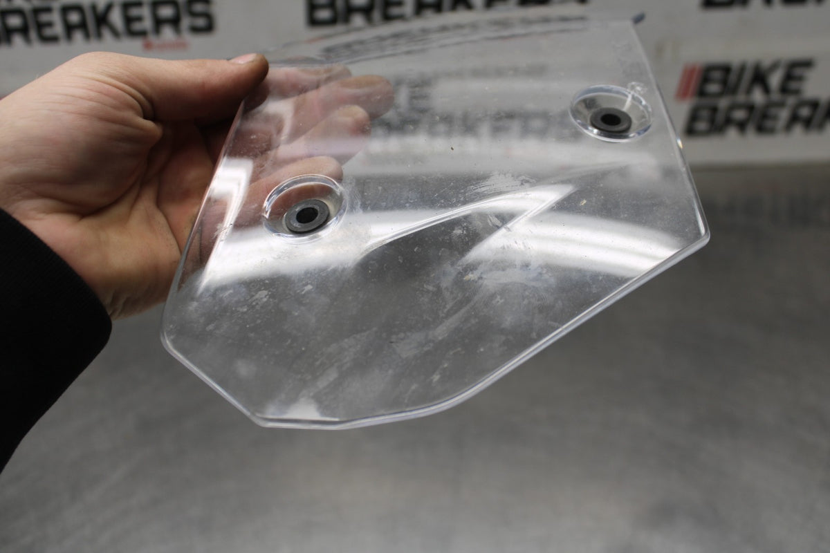 19 BMW F750GS WINDSHIELD WINDSCREEN BB938