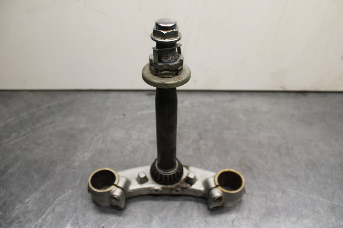 1984 Yamaha Virago 1000 FRONT FORKS CLAMP LOWER TRIPLE TREE STEM BB117
