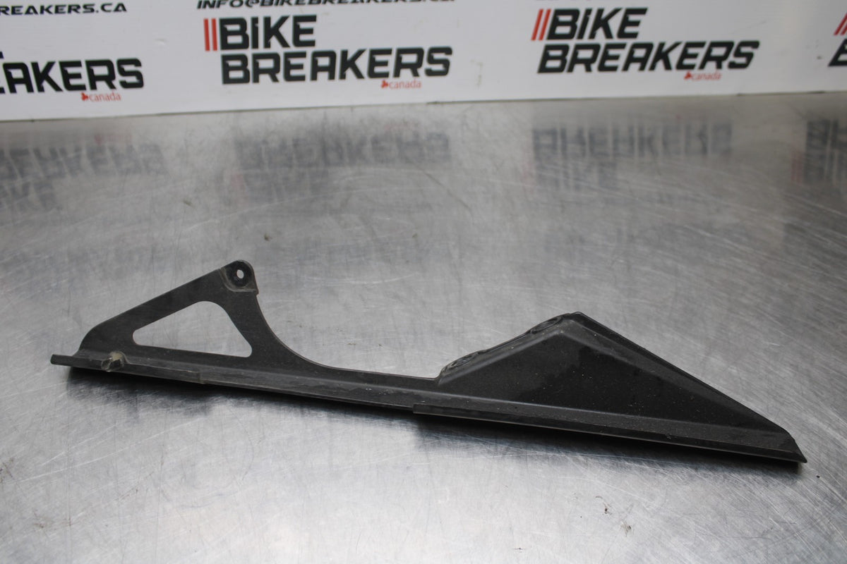 07-08 KAWASAKI NINJA ZX6R REAR BACK DRIVE CHAIN GUARD COVER SHIELD BB199