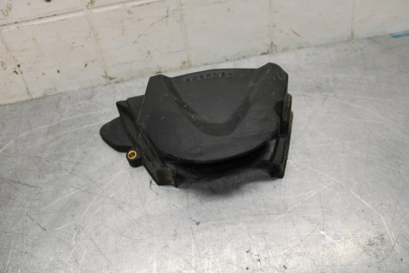 17-21 TRIUMPH STREET TRIPPLE R ABS ENGINE SPROCKET COVER bb452