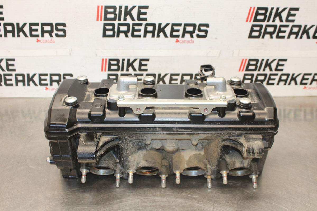 25 KAWASAKI Z900 1,659km ENGINE TOP END CYLINDER HEAD BB928