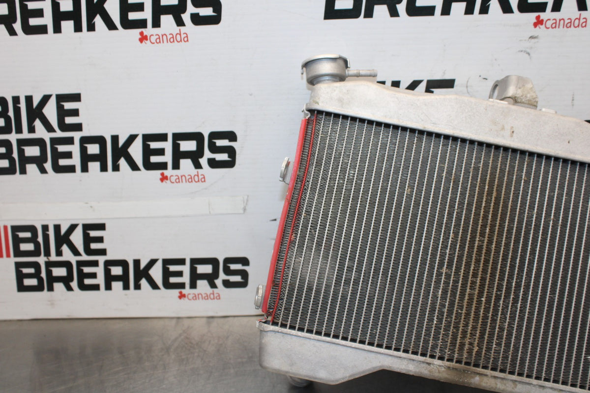 22-25 YAMAHA YZF R7 ENGINE RADIATOR MOTOR COOLER COOLING RADIATER BB00