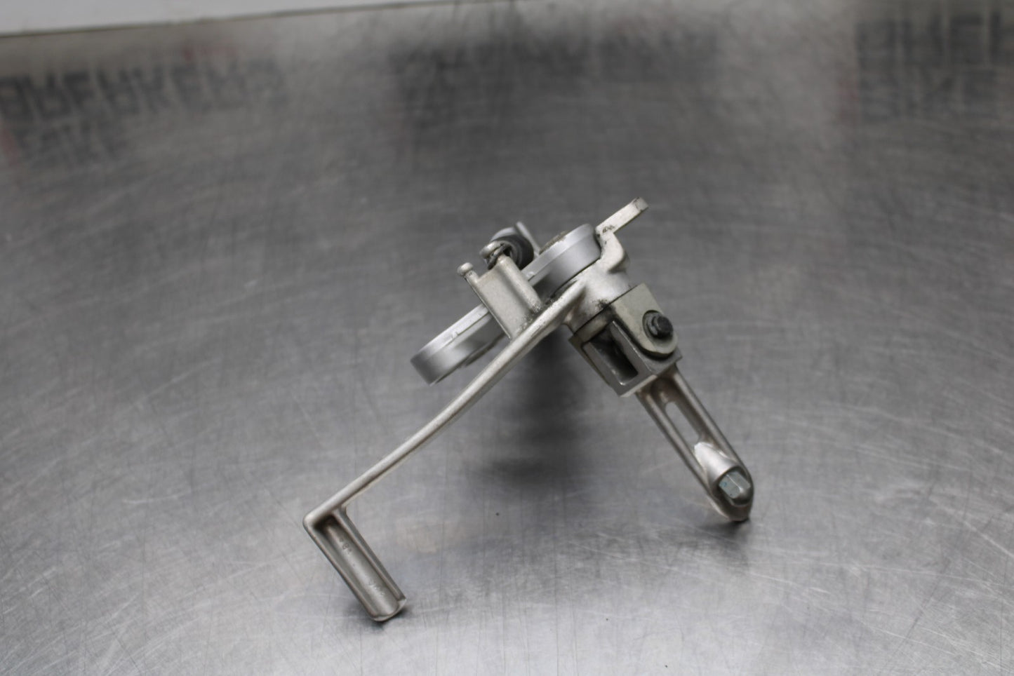 07 SUZUKI GSXR1000 RIGHT REARSET REAR SET DRIVER FOOT PEG REST STOP BB770