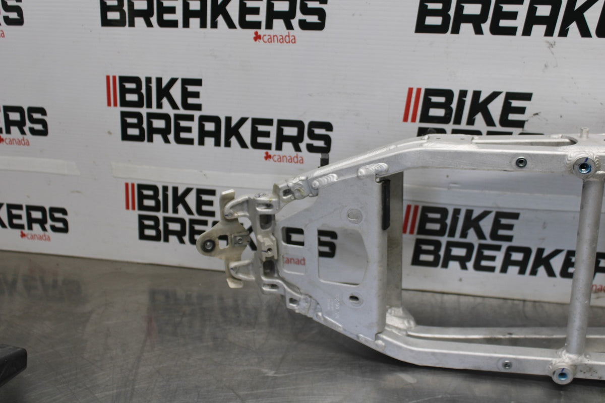 24 APRILIA TUONO V4 1100 FACTORY ABS REAR SUBFRAME BACK SUB FRAME BB887