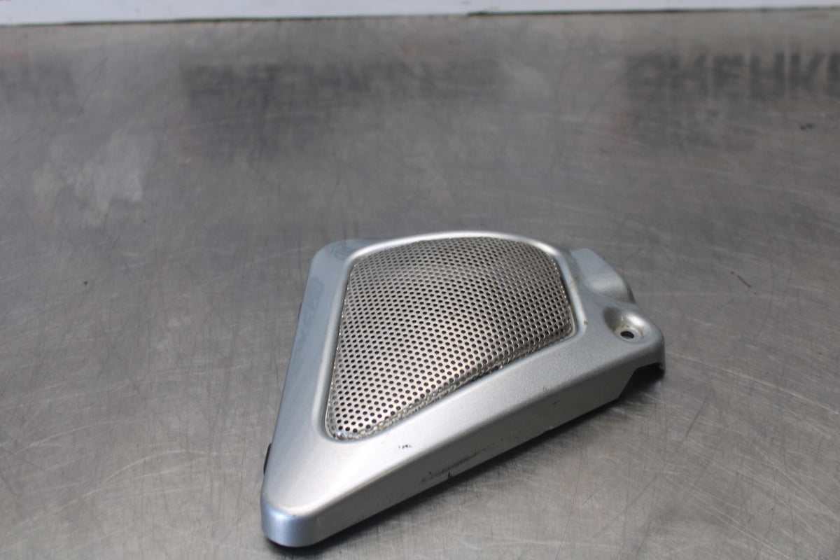 09-17 HARLEY-DAVIDSON V-ROD FRAME COVER COWL SET PAIR BB886