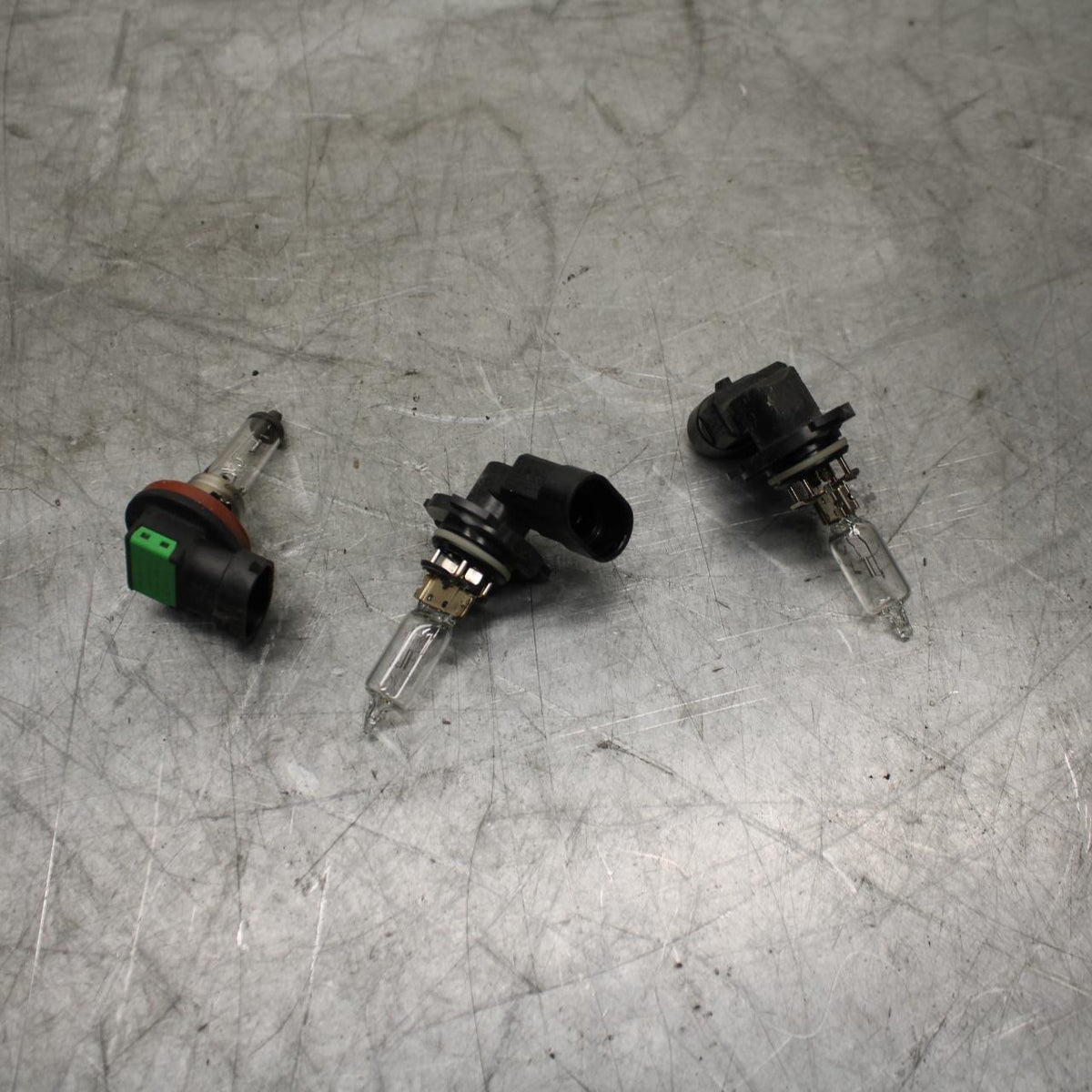 08-09 SUZUKI GSXR600 HEADLIGHT BULBS BB468