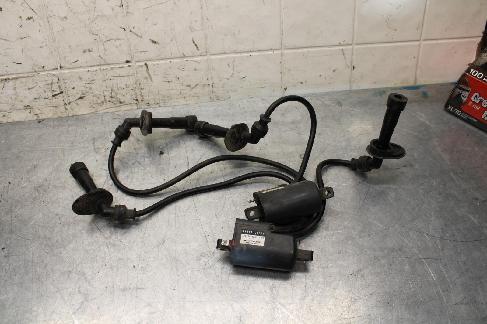 1997 Suzuki Bandit 1200 GSF1200S IGNITION COILS COIL SPARK PLUG CAPS BB559