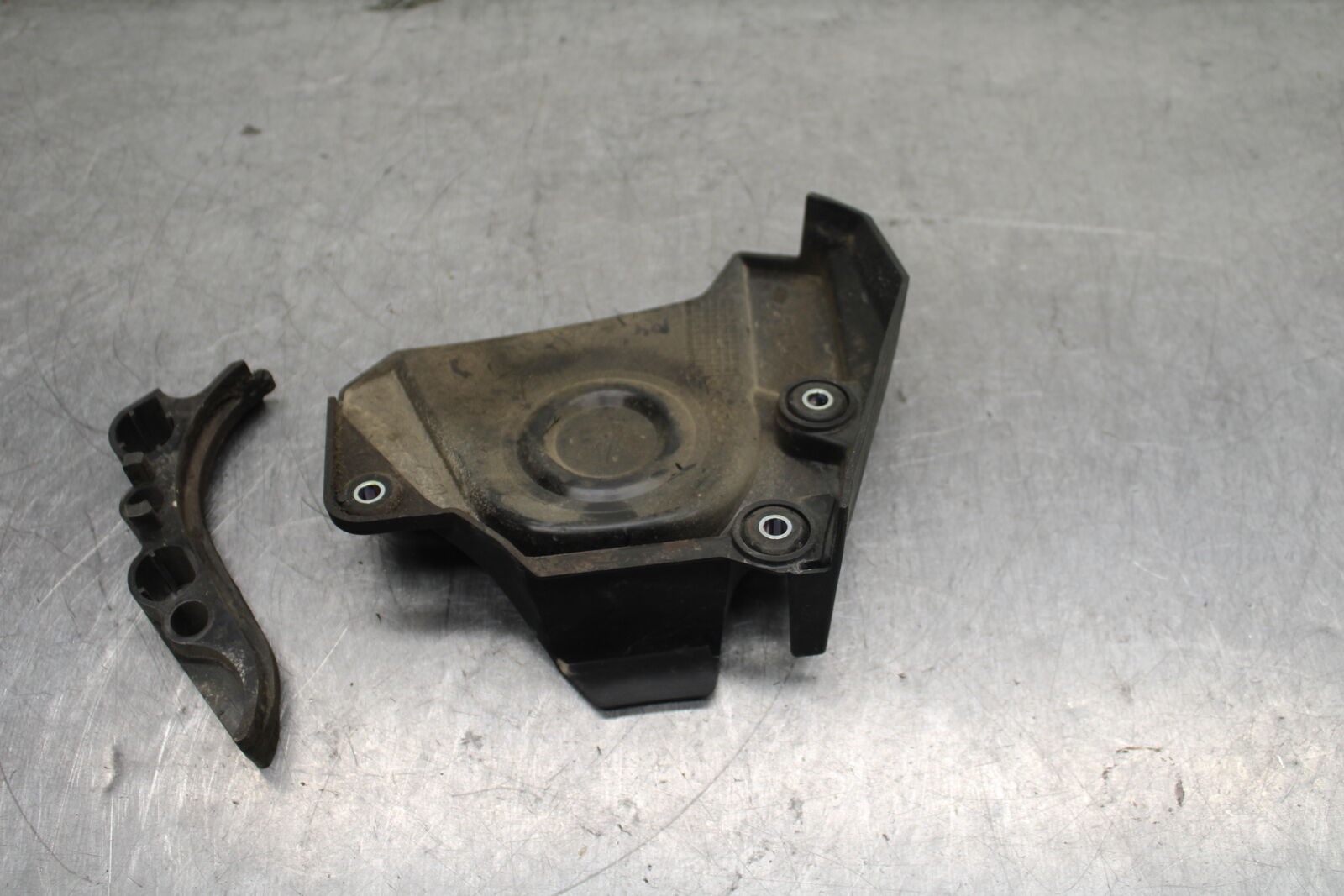 14-17 YAMAHA FZ09 ENGINE SPROCKET COVER BB111