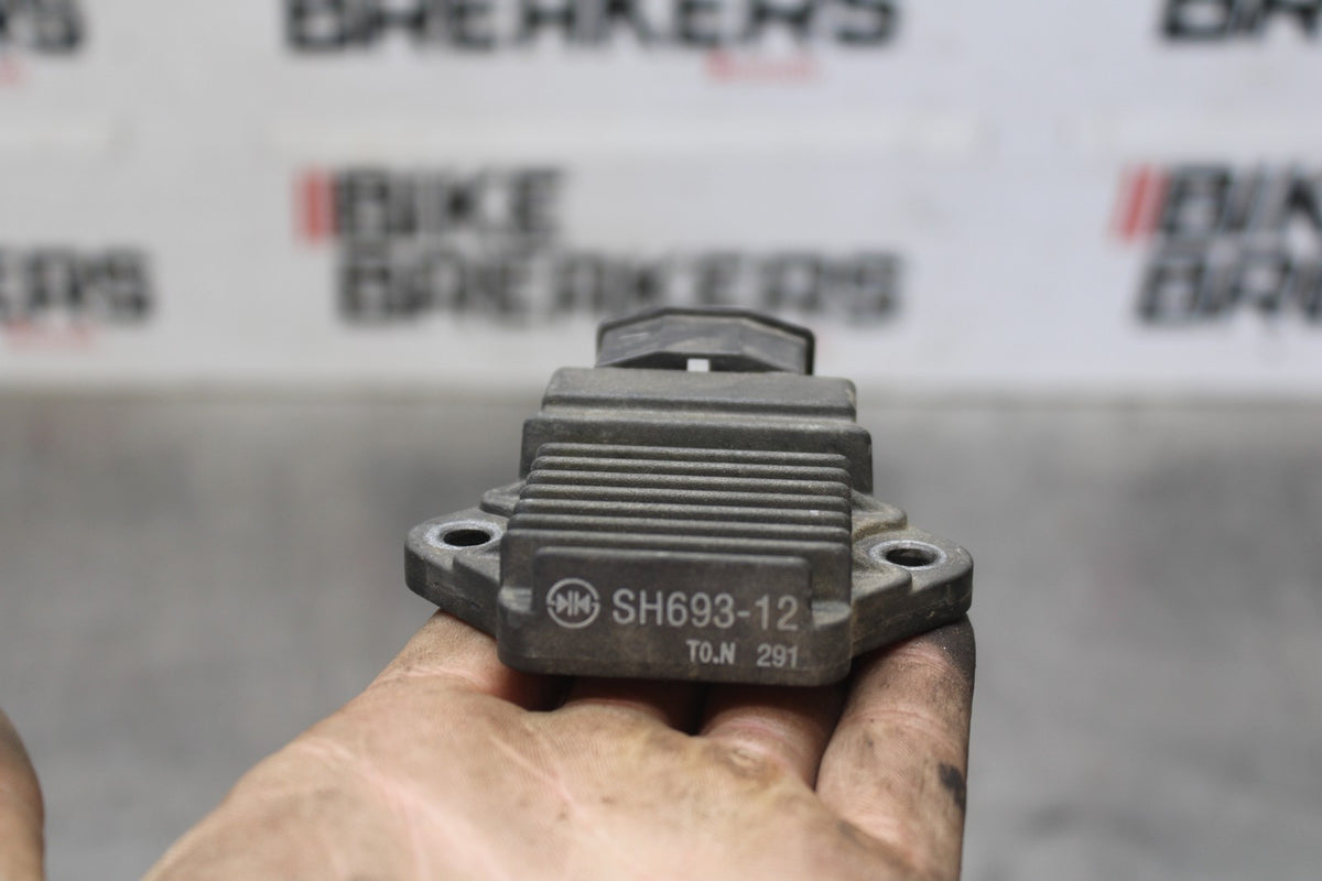 98-05 HONDA SUPER HAWK 1000 VTR1000F RECTIFIER VOLTAGE REGULATOR BB924