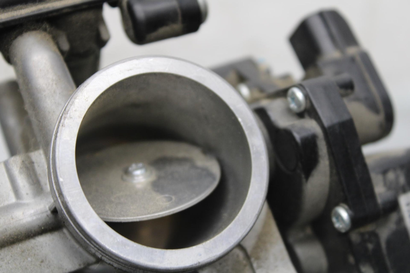 2014 Kawasaki Ninja 650 EX650E MAIN FUEL INJECTORS / THROTTLE BODIES BB569