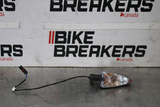 20-23 BMW F900R LEFT FRONT TURN SIGNAL LIGHT INDICATOR BB923