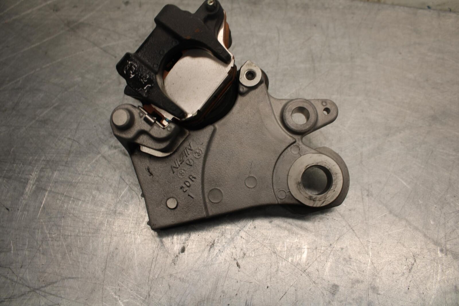 18-20 YAMAHA MT-07  MT-07 ABS REAR BACK BRAKE CALIPER W MOUNT BRACKET  BB454