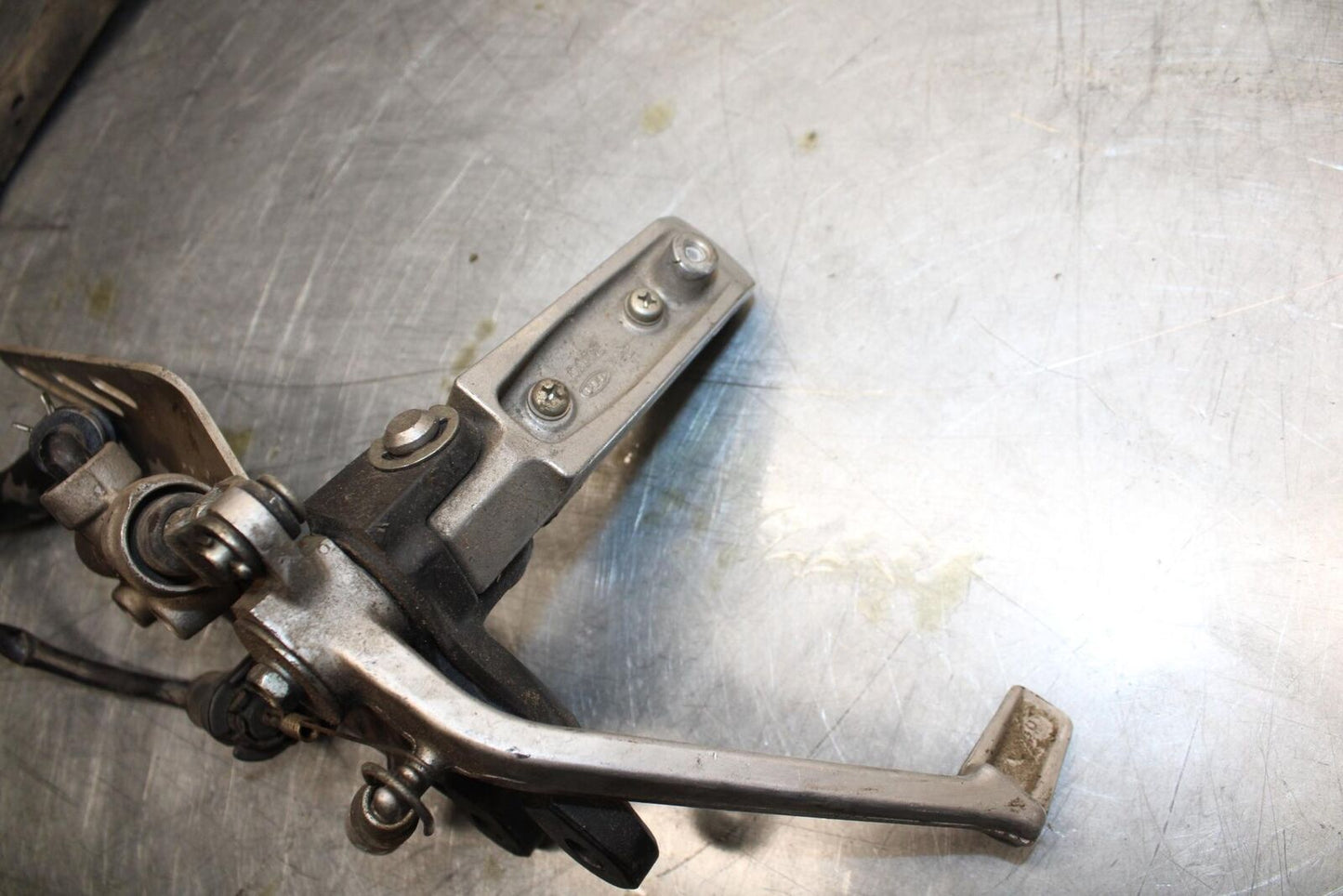 06-07 KAWASAKI NINJA ZX14R RIGHT REARSET REAR SET DRIVER FOOT PEG BB466