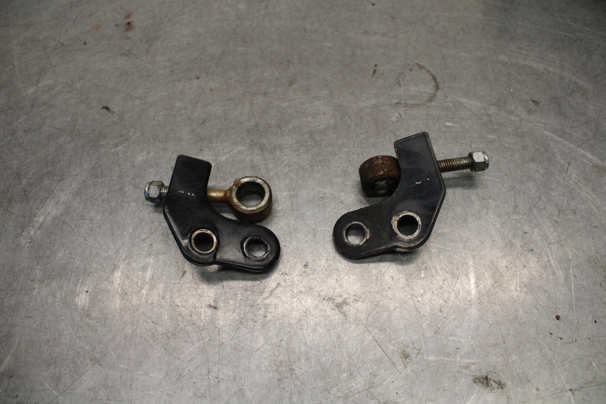 04-16 HARLEY-DAVIDSON SPORTSTER 883 CHAIN TENSIONER ADJUSTMENT BRACKETS BB680