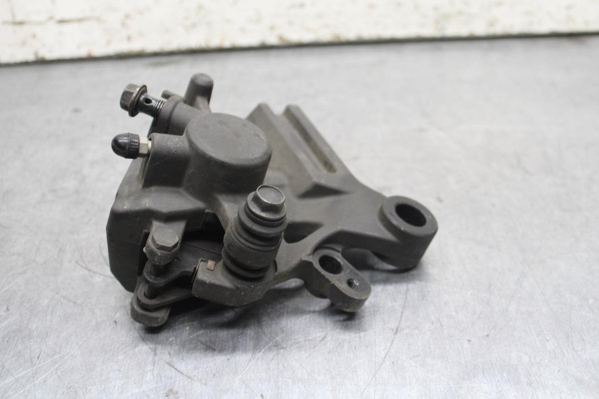 15-17 YAMAHA YZF R3 REAR BACK BRAKE CALIPER W MOUNT BRACKET BB111