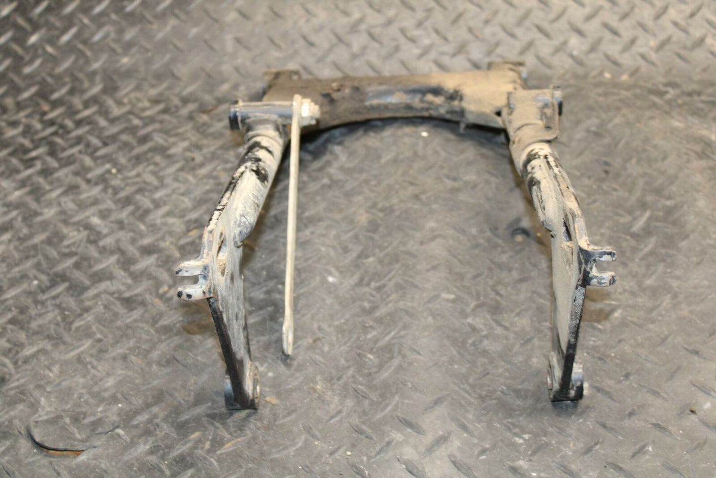 71 YAMAHA L5 SWINGARM SWING ARM SUSPENSION BB230