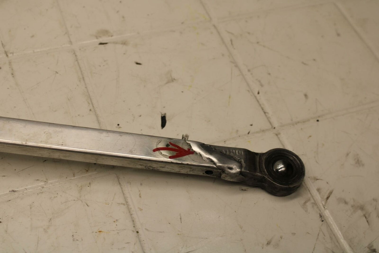 86 SUZUKI GSXR750 REAR BACK BRAKE TORQUE ROD SHAFT BAR BB10