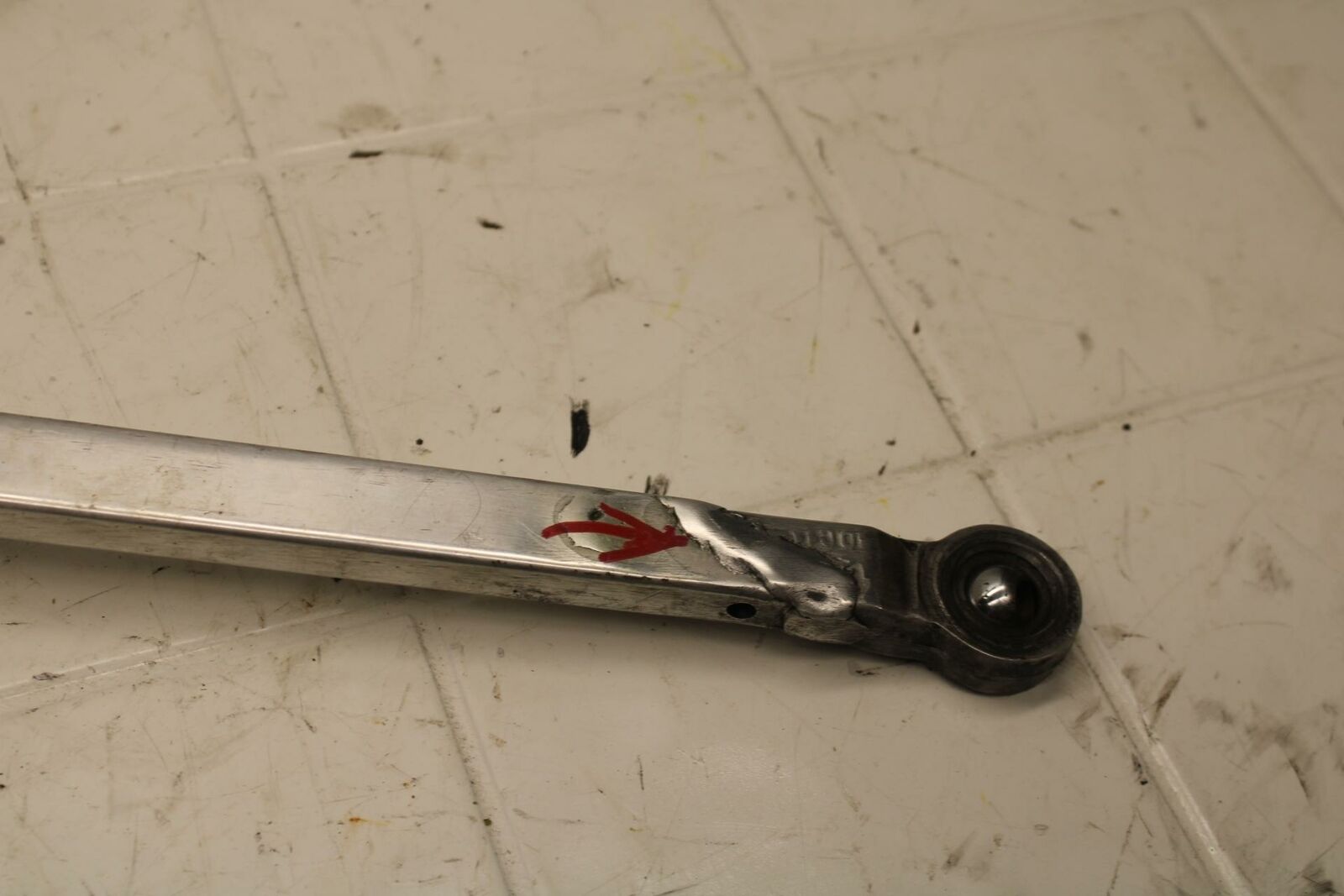 86 SUZUKI GSXR750 REAR BACK BRAKE TORQUE ROD SHAFT BAR BB10
