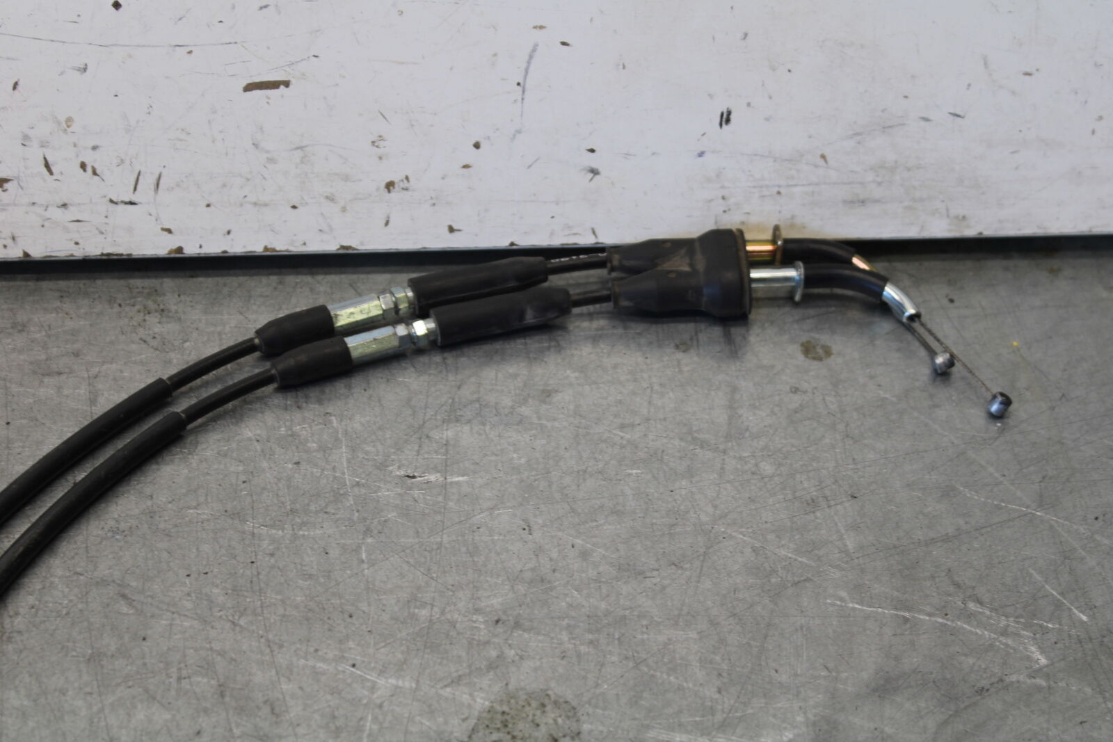 03-07 SUZUKI SV1000S THROTTLE CABLES LINES BB657