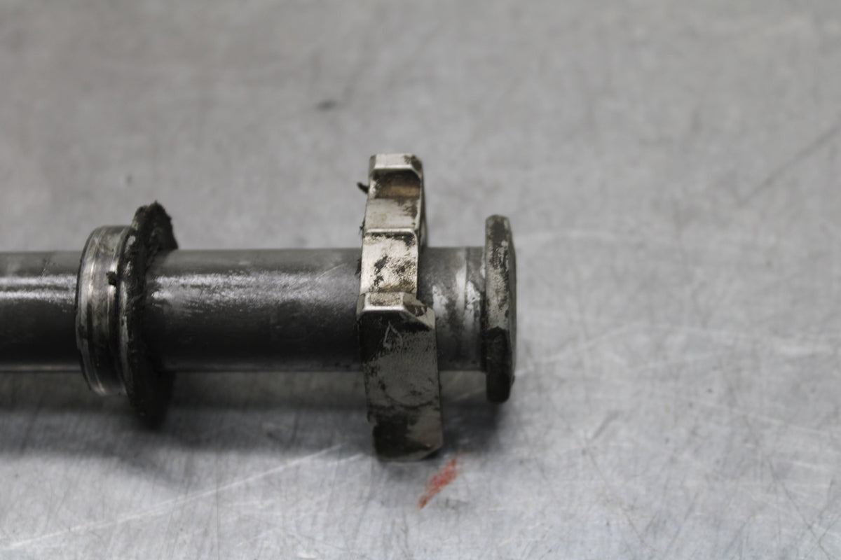 06-07 HONDA CBR1000RR REAR AXLE BACK WHEEL RIM PIVOT BOLT AXEL BB756