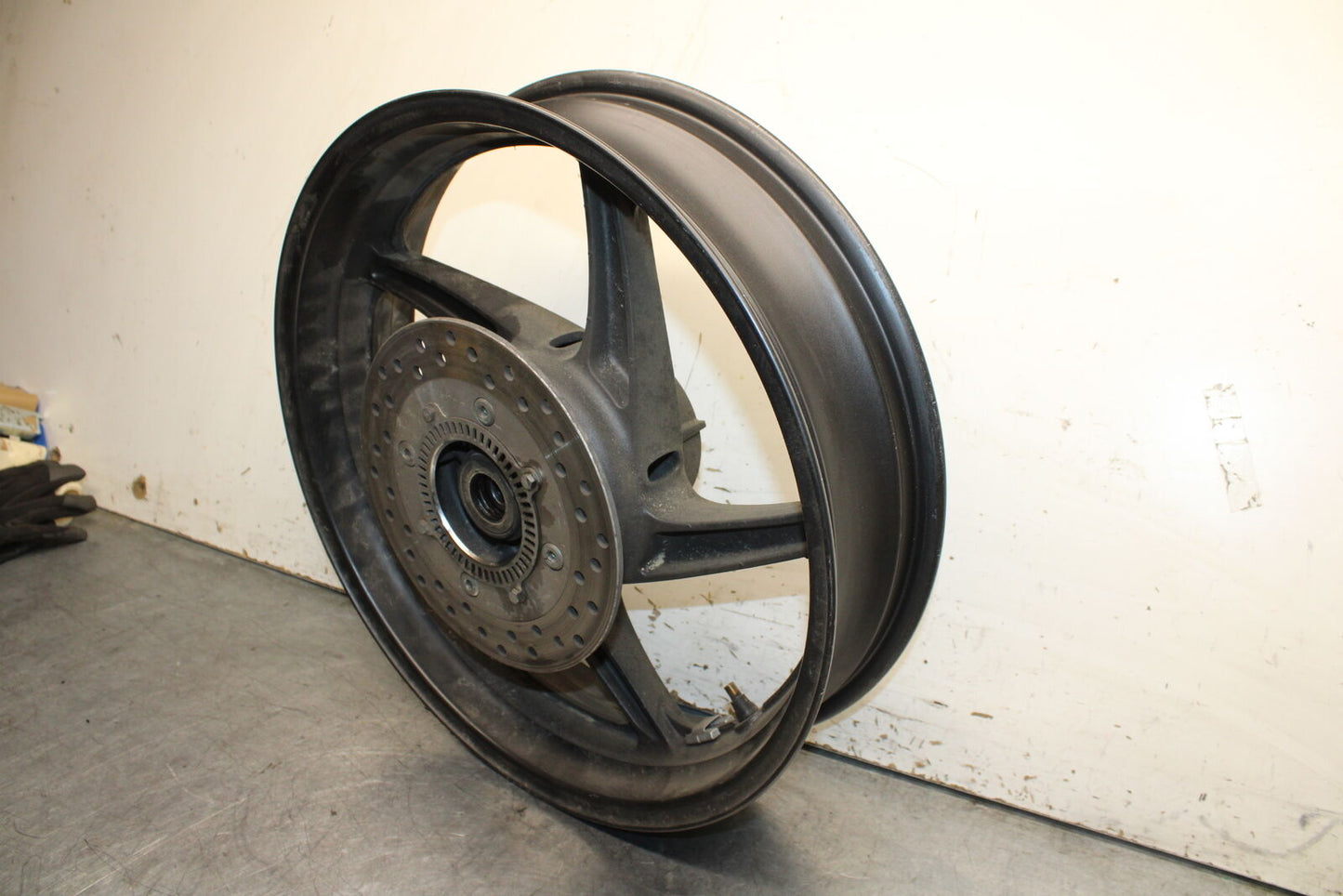 15-16 HONDA CB300F REAR WHEEL BACK RIM BB740