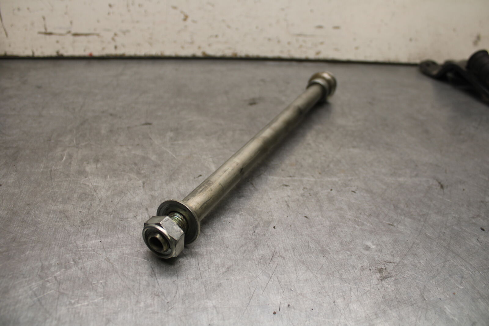 17-24 YAMAHA BOLT XVS950 REAR AXLE BACK WHEEL RIM PIVOT BOLT AXEL BB729