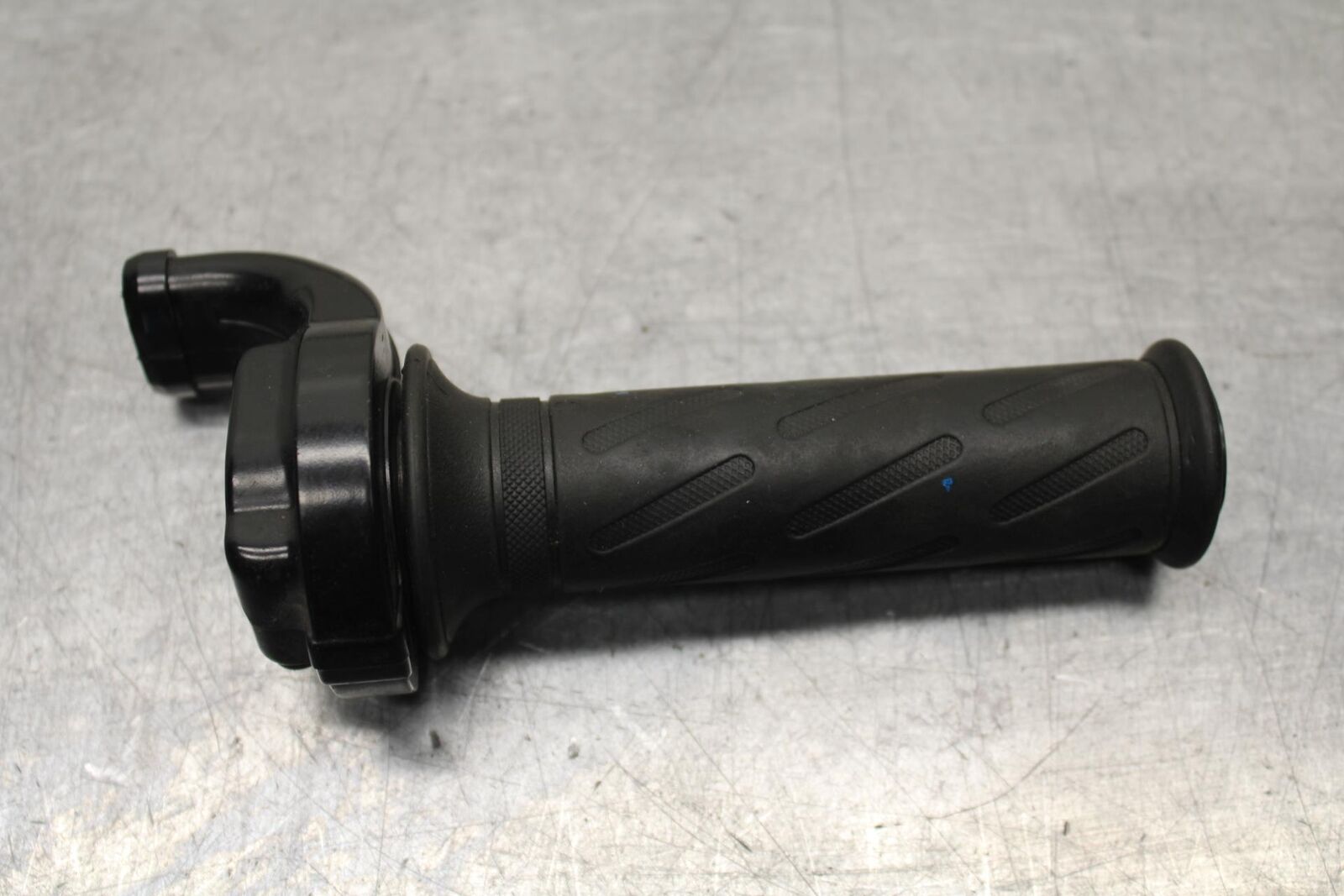 2006 Suzuki SV650 RIGHT THROTTLE GRIP BB93