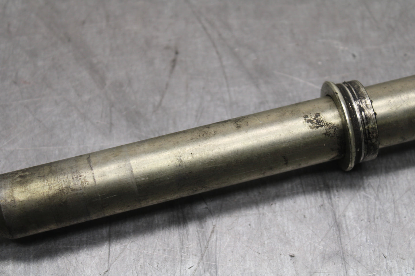 08-10 SUZUKI GSXR750 FRONT WHEEL RIM AXLE PIVOT BOLT BB127