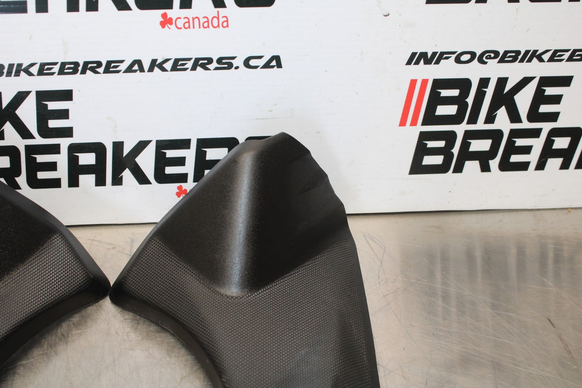 2007 Kawasaki Ninja ZX6R ZX600P RIGHT LEFT FRONT DUCT COVERS PANELS COWLS BB175