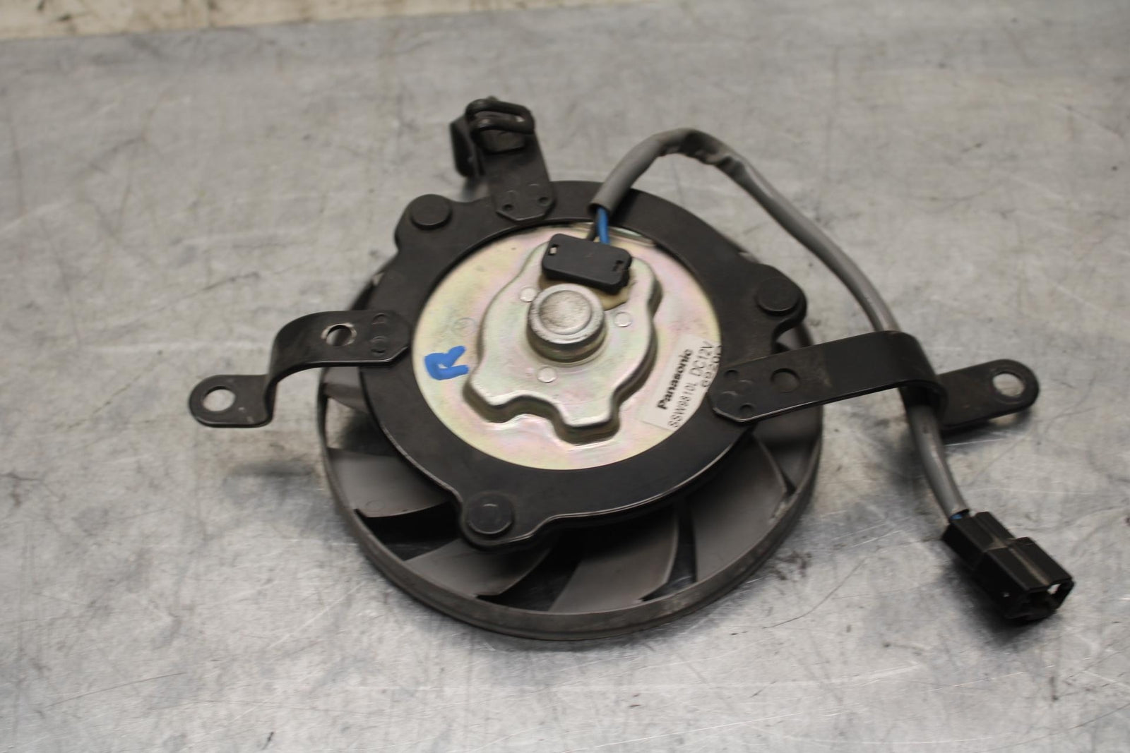 2007 Yamaha YZF R1 RIGHT ENGINE RADIATOR COOLING FAN 4C8-12405-10-00 BB575