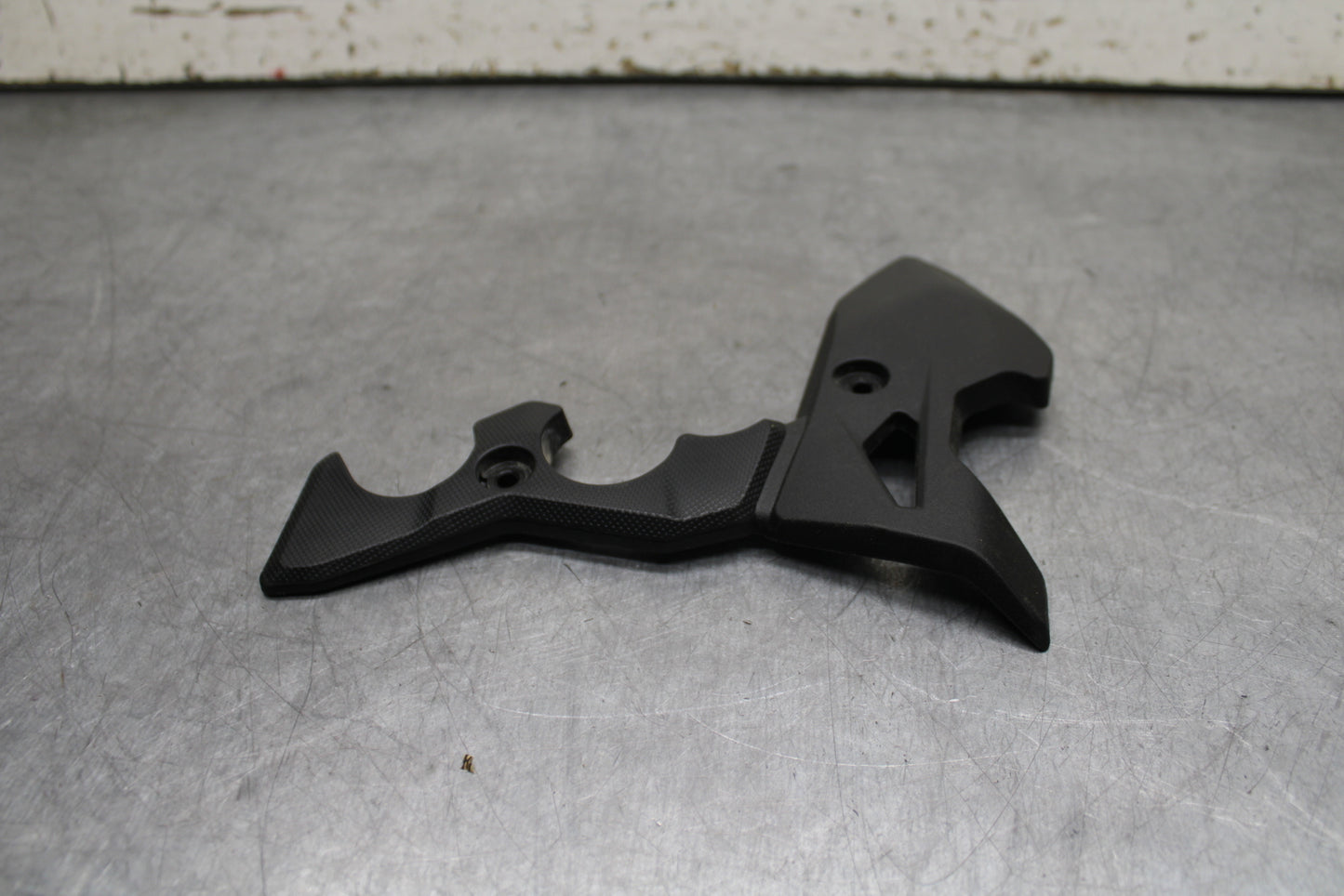 24 KAWASAKI NINJA 500 ABS RIGHT FRAME/ REARSET SIDE COVER COWL PANEL TRIM BB730