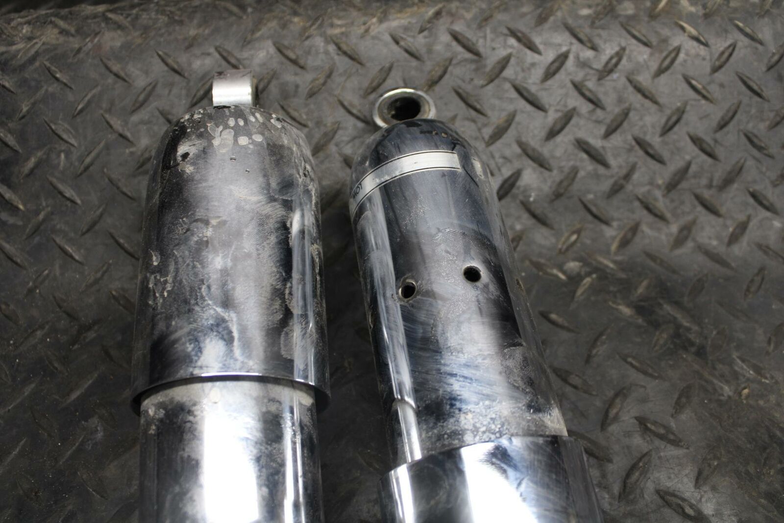 03-05 HONDA SHADOW CLASSIC 750 REAR BACK SHOCKS ABSORBER BB229