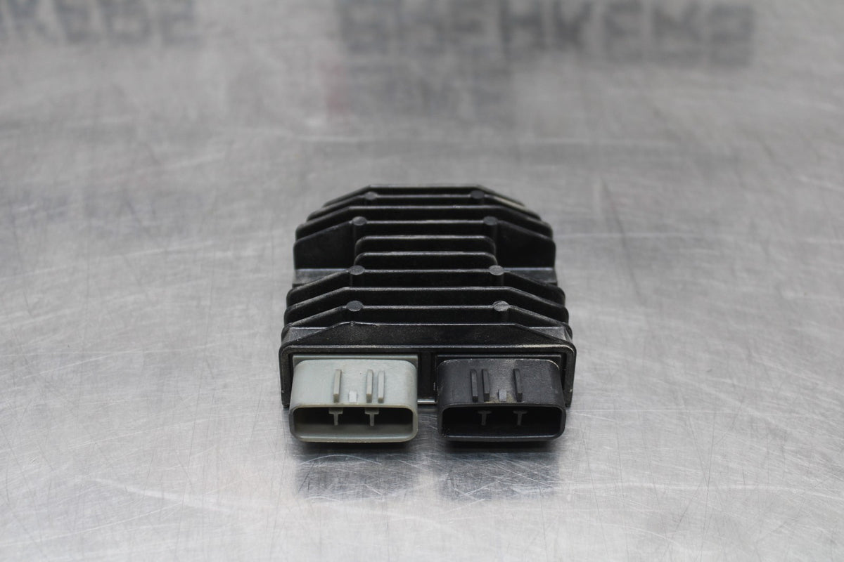 07 YAMAHA YZF R1 RECTIFIER VOLTAGE REGULATOR BB826