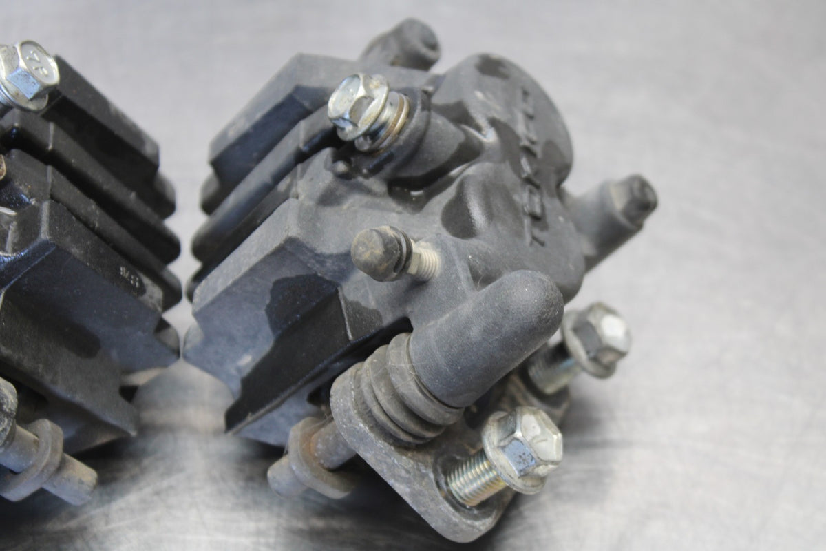 10 SUZUKI SV650 RIGHT LEFT FRONT BRAKE CALIPER SET PAIR CALIPERS BB181