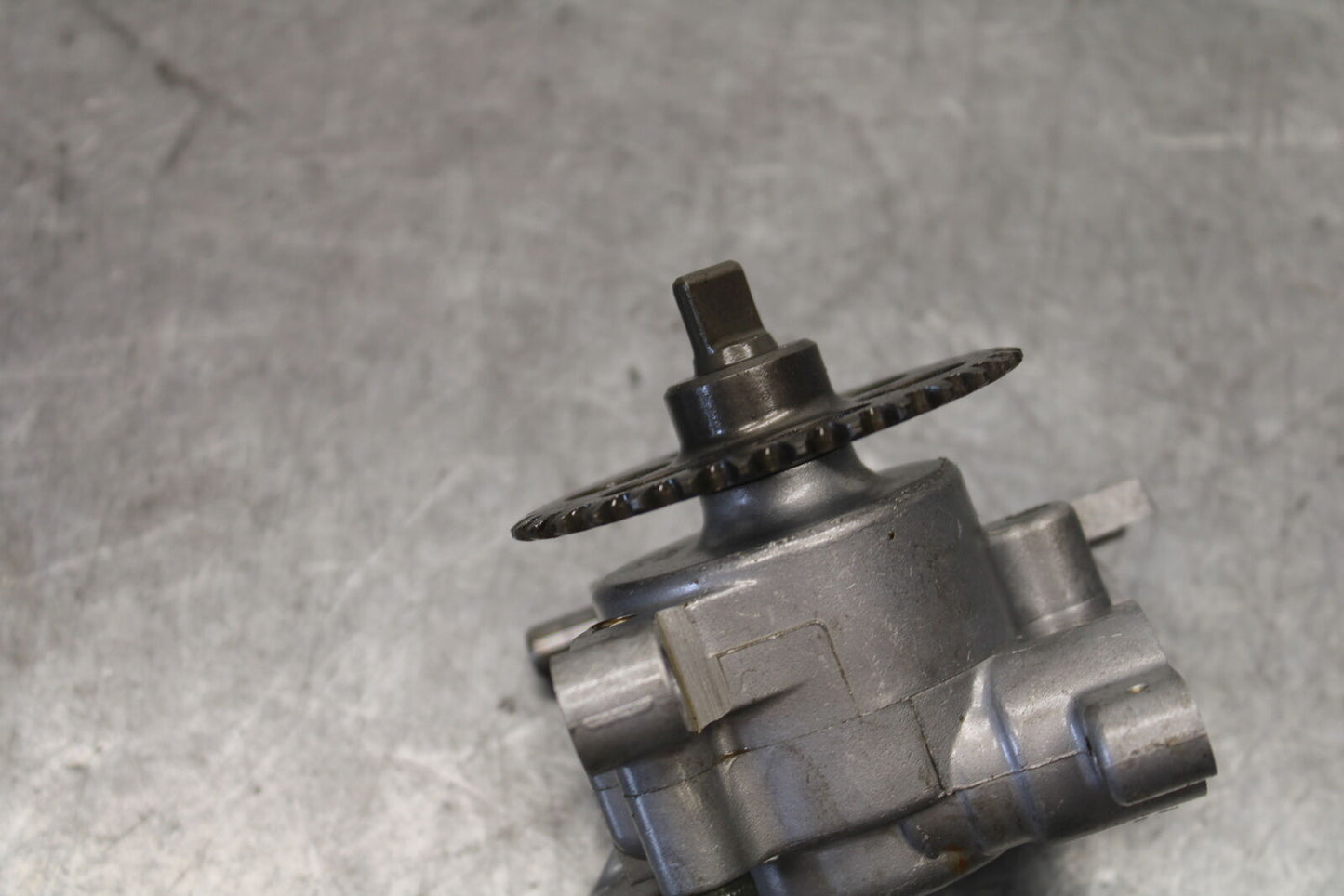 08-09 YAMAHA YZF R6S ENGINE MOTOR OIL PUMP  BB690