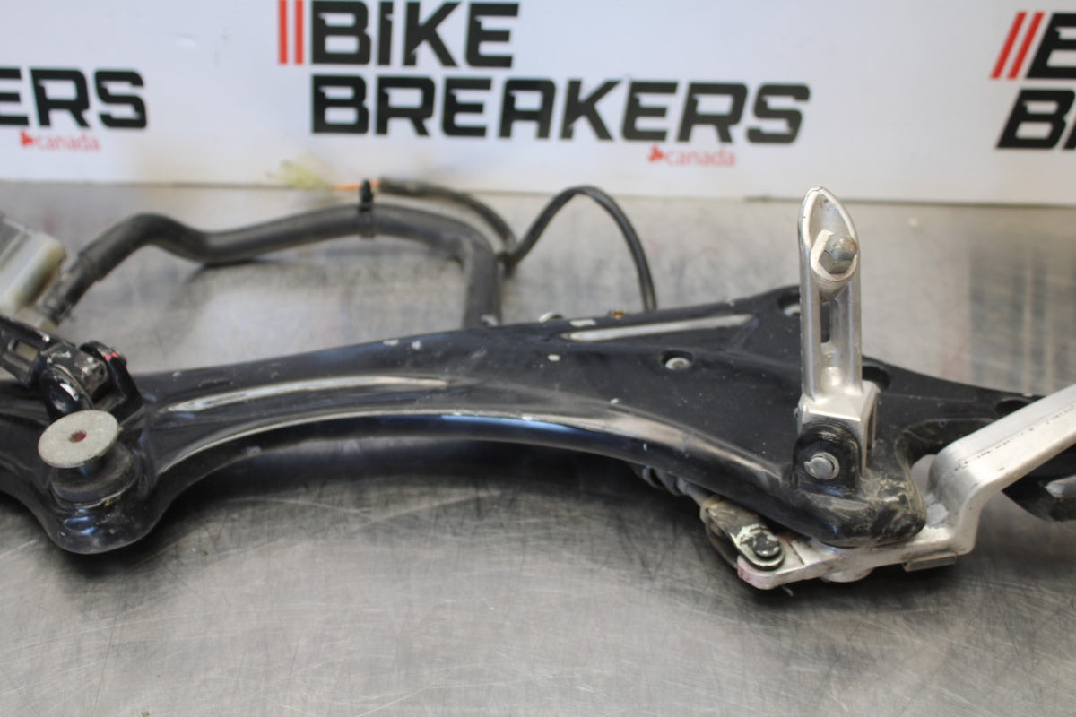 10 SUZUKI SV650 RIGHT REARSET REAR SET DRIVER FOOT PEG REST STOP BB181