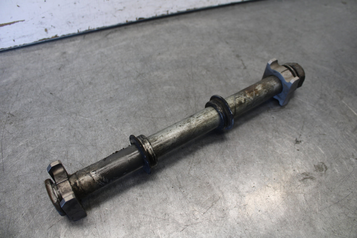 07-12 HONDA CBR600RR REAR AXLE BACK WHEEL RIM PIVOT BOLT AXEL BB672