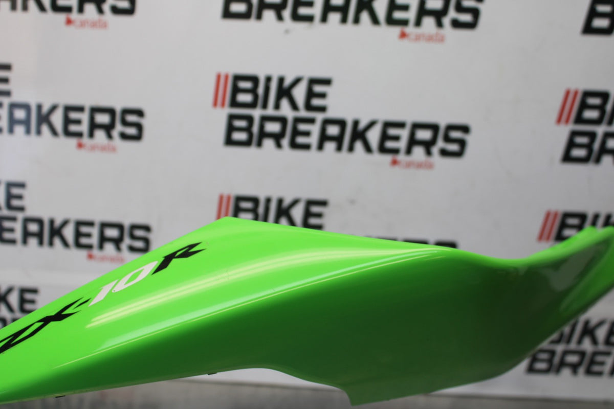 08 KAWASAKI NINJA ZX10R RIGHT REAR BACK TAIL FAIRING COWL SHROUD BB902