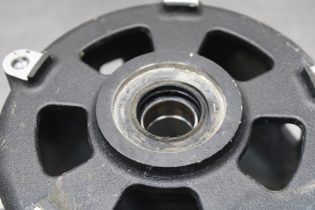 18 YAMAHA SUPER TENERE FRONT WHEEL HUB BB832