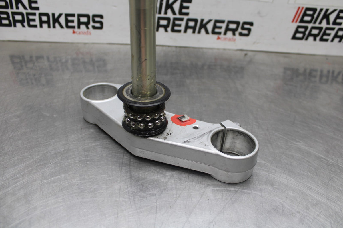 08-16 YAMAHA YZF R6 FRONT FORKS CLAMP LOWER TRIPLE TREE STEM BB929